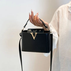 Sac fourre-tout de luxe pour femmes, sac seau élégant en cuir Pu en forme de V Chic, sac à main à couverture supérieure pour femmes, sac à bandoulière pour femme