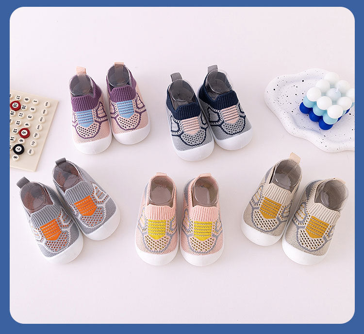 Nouvelles chaussures pour enfants en bas âge frappé printemps et automne décontracté polyvalent bébé chaussures semelle souple coup