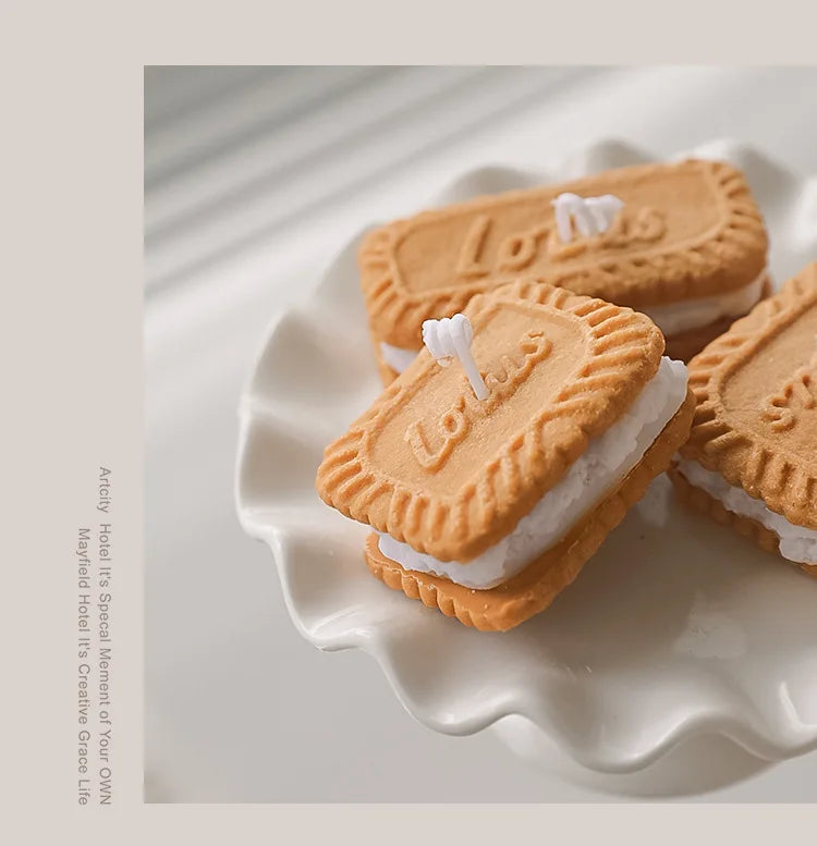 Cute handmade biscuit-shaped scented candle for aromatherapy, made of soy wax, for weddings, birthdays, parties, and home decoration.