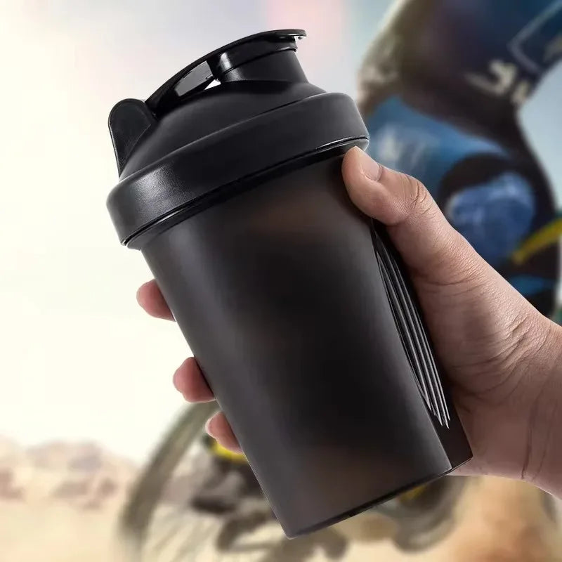 Bouteille Shaker de sport de 400 ml – Tasse à boire extérieure portable avec boule de mélange en acier inoxydable et marquages de mesure