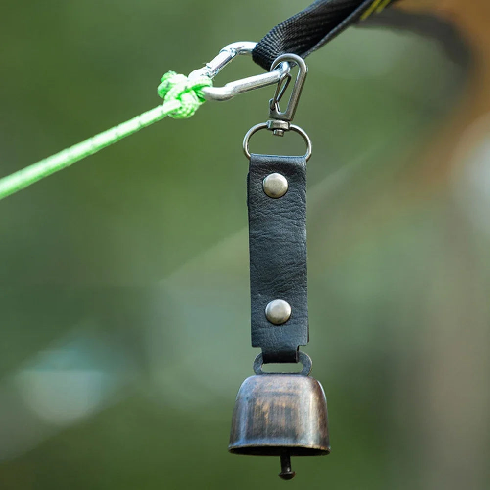 Loud bear bell with emergency whistle set, magnetic bear bell, silent repellent bell, bear bell for bear deterrence, 1-5 pieces