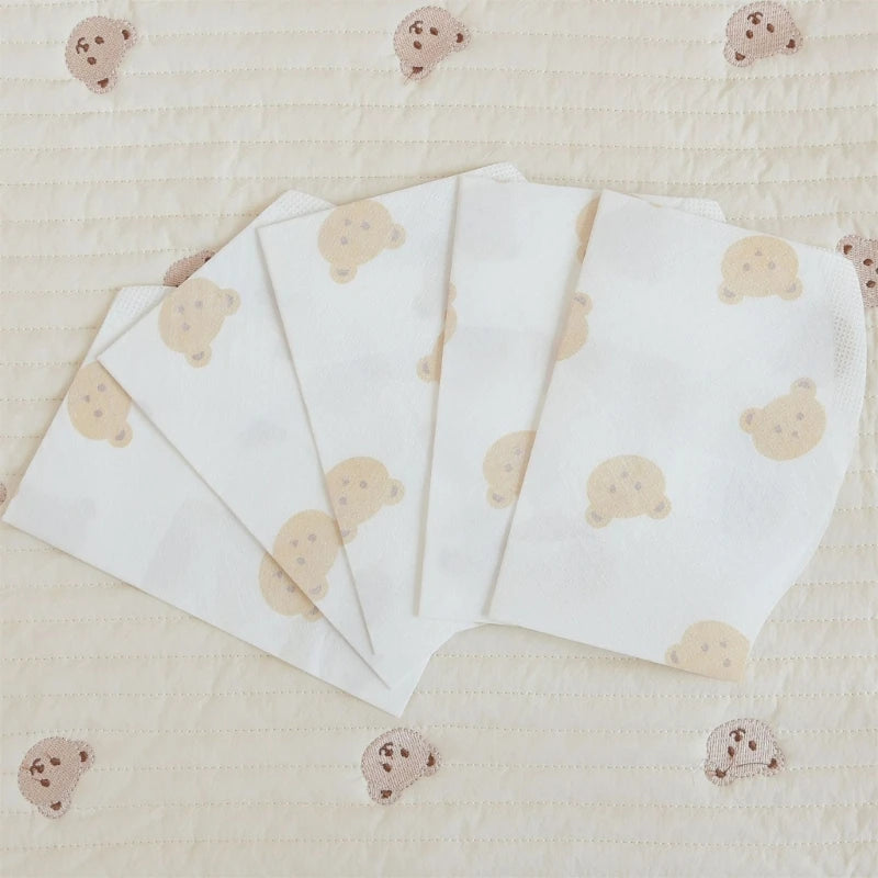 Paquet de 50 bavoirs jetables pour bébés âgés de 6 mois à 2 ans, bavoir d'alimentation ours de dessin animé pour garçon et fille, serviette de bave Non tissée
