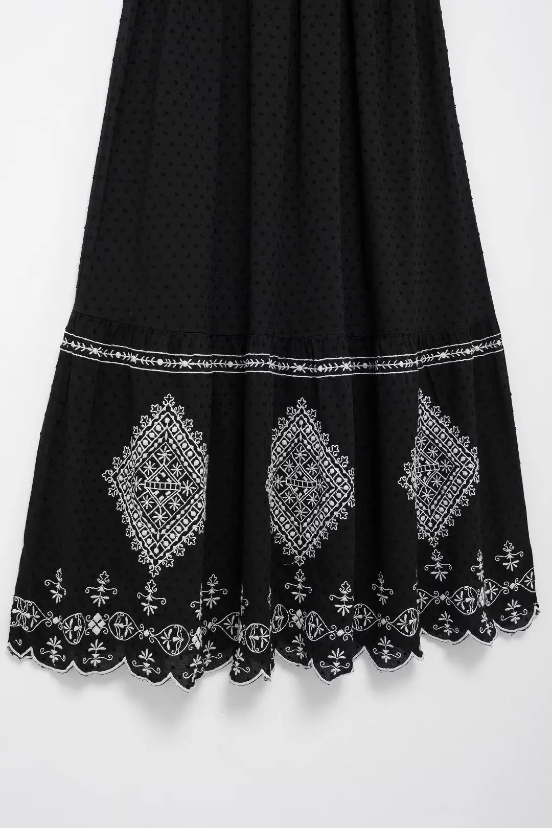 Robes pour femmes printemps et automne broderie florale col carré ample Style ethnique sans manches Robe plissée