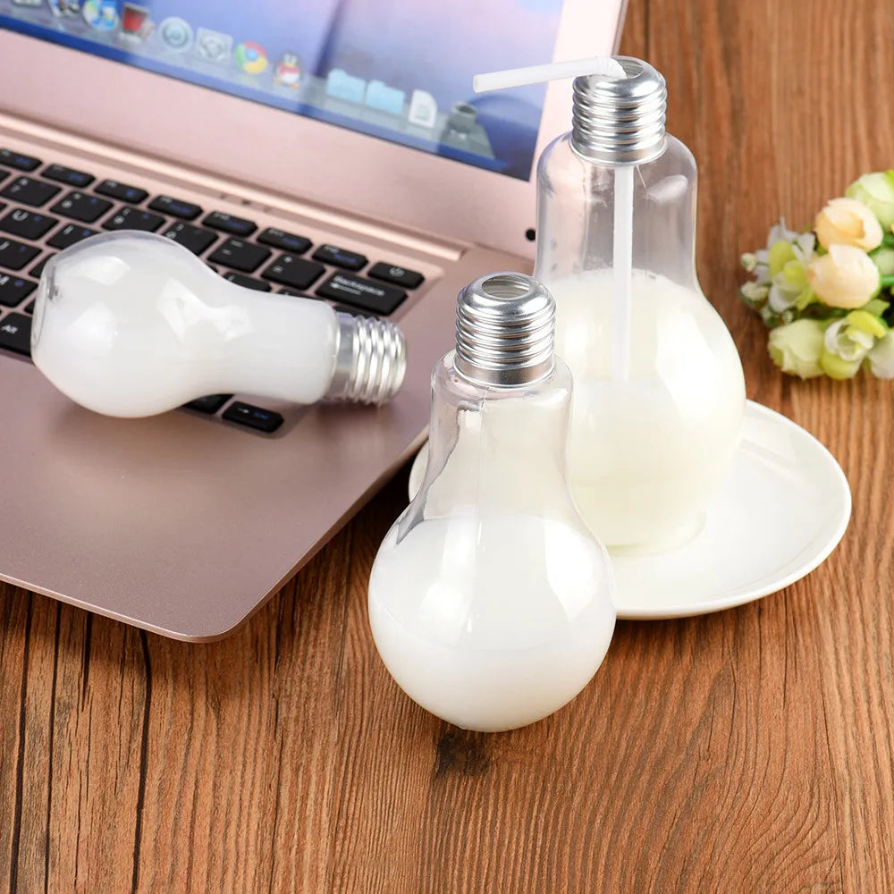 Bouteille d'eau créative d'été, petite gourde mignonne, à la mode, ampoule de jus de lait, anti-fuite, bouteilles portables mignonnes