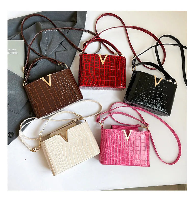 Mini multifunctional handbag made of waterproof PU fabric, fashionable, solid color, simple material, locking buckle, decoration 