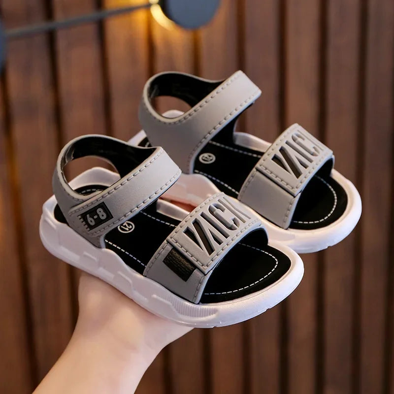 Sandales pour enfants étudiants chaussures antidérapantes simples généreux garçons filles sandales porter et hors facile fond souple enfants chaussures décontractées