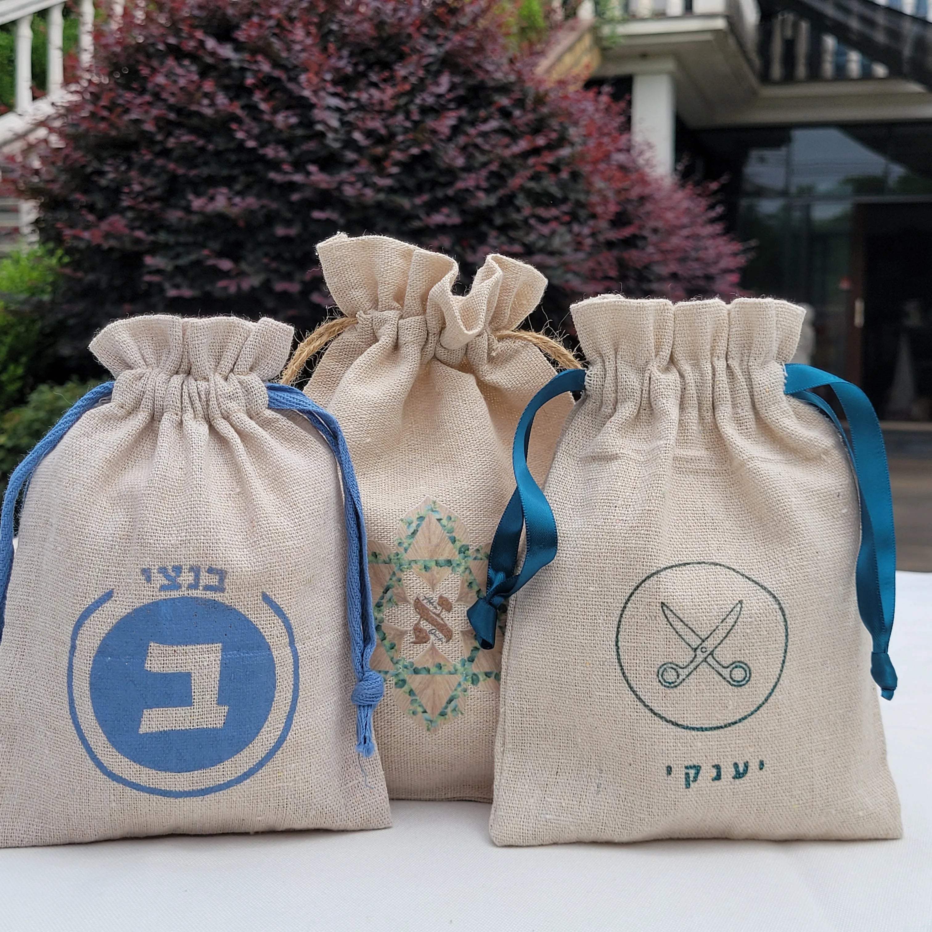 Sacs cadeaux en lin naturel personnalisés écologiques pour anniversaire, réception-cadeau pour bébé, pochette de mariage rustique avec logo, sac anti-poussière en Jute