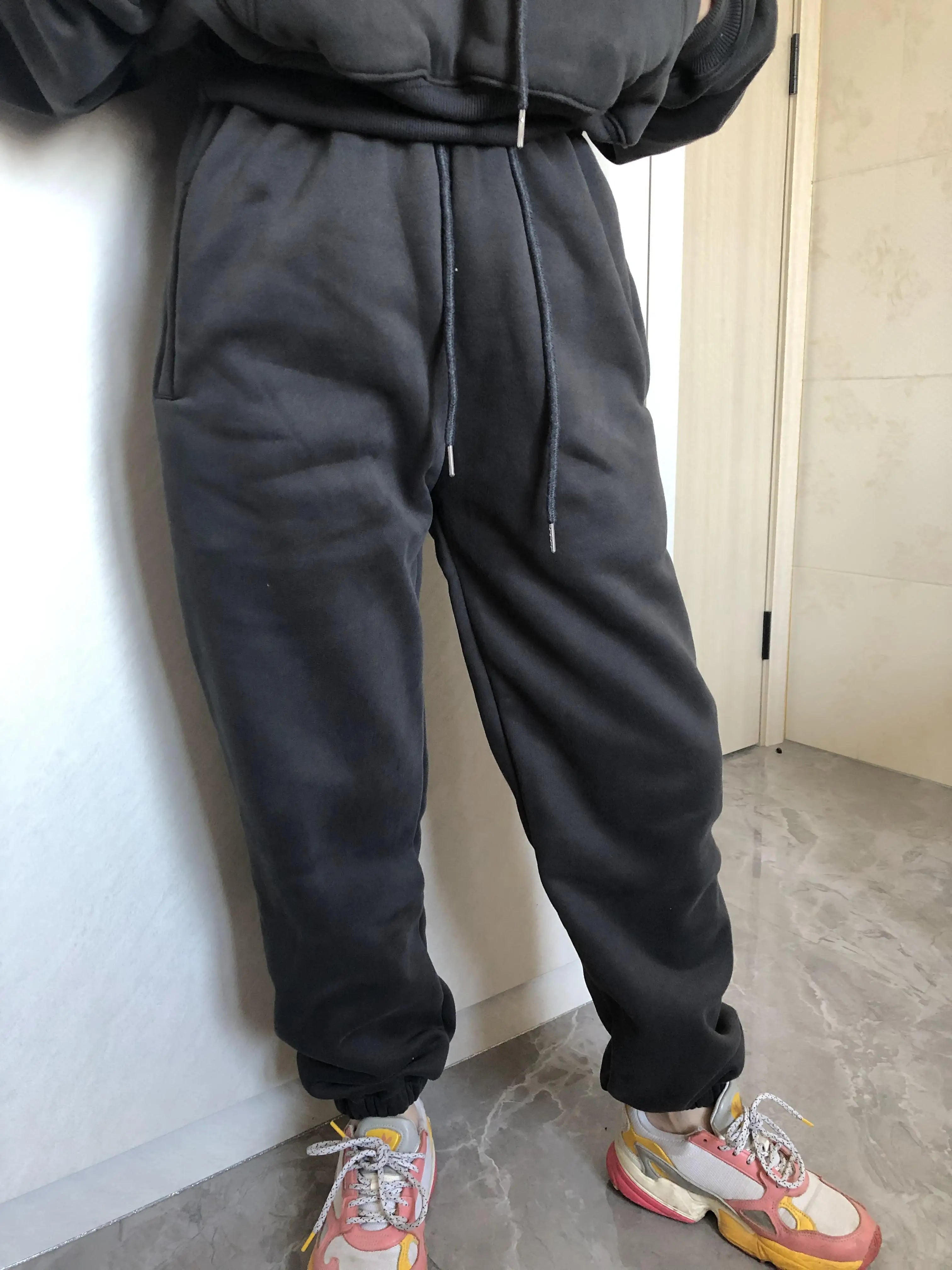 Sweat à capuche Smile avec pantalon de jogging pour femme, ensemble 2 pièces, tenue de sport décontractée, survêtement monochrome, imbibé de sueur, vente en gros, automne et hiver