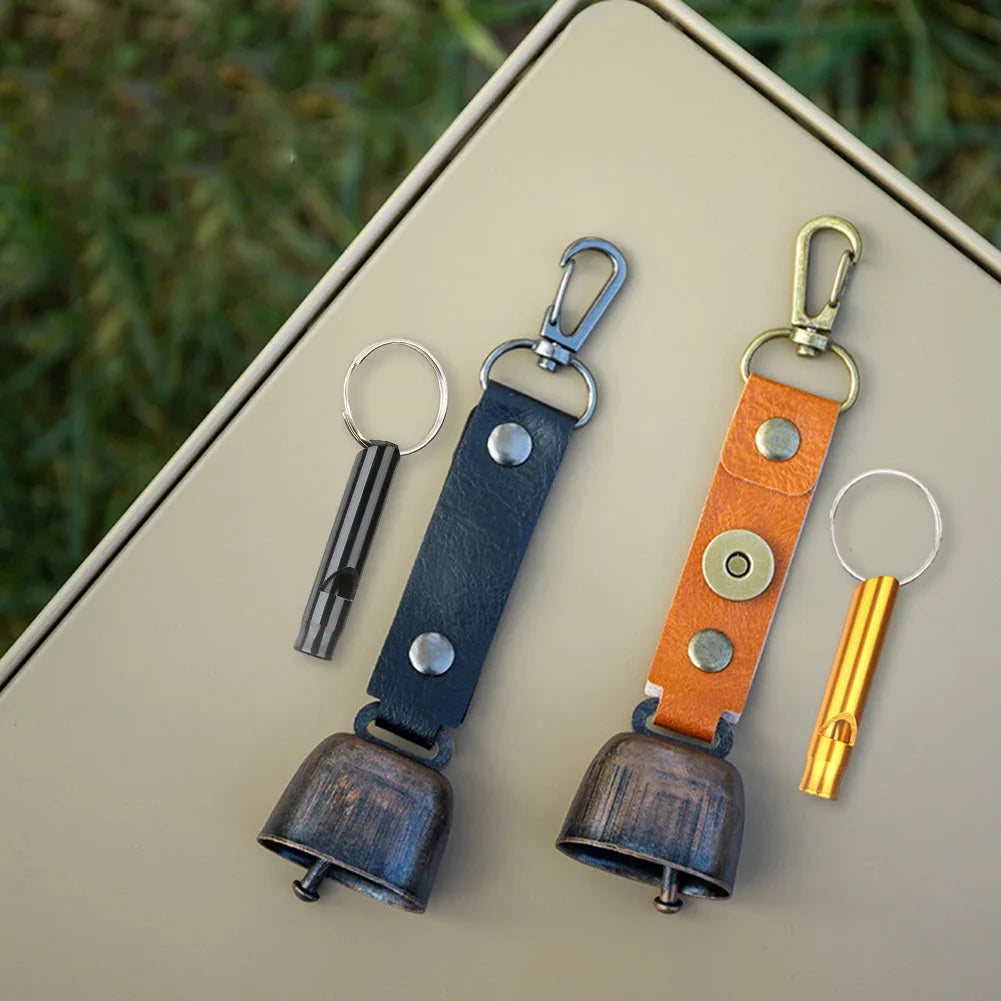 Loud bear bell with emergency whistle set, magnetic bear bell, silent repellent bell, bear bell for bear deterrence, 1-5 pieces