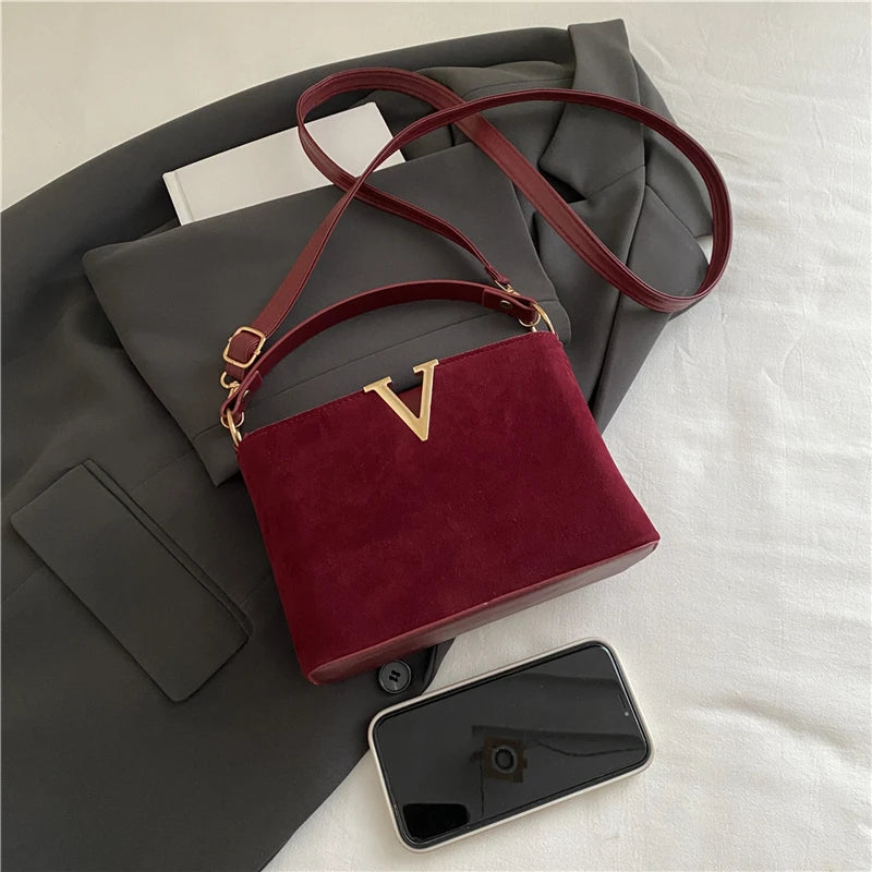 Fashionable mini suede bag for women, faux suede tote bag, decorative handbag with locking buckle, shoulder bags 