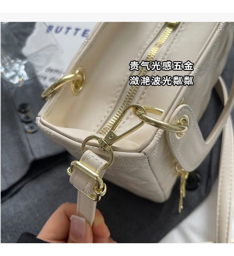 Small Premium Western Style Bag, New Shoulder Bag, Fashionable Embroidery Thread, Versatile Concubine Handbag 