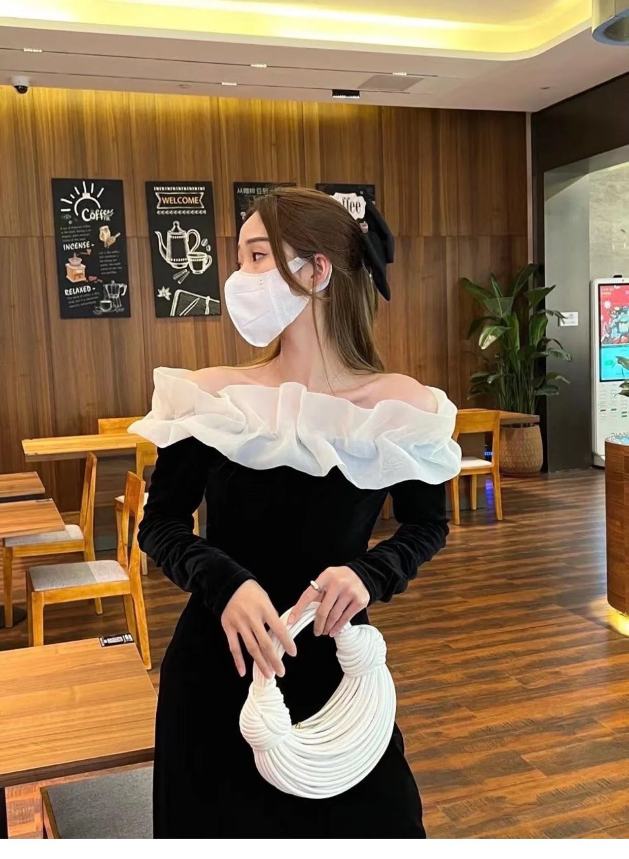 Sacs à main pour femmes 2025 nouveau en or marque de luxe de créateur sacs à nouilles tissés à la main corde nouée tiré Hobo argent pochette de soirée