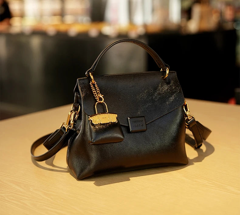 Nouveau sac de luxe léger pour femmes, sac de banlieue à la mode, décontracté et polyvalent, sac à main, bandoulière