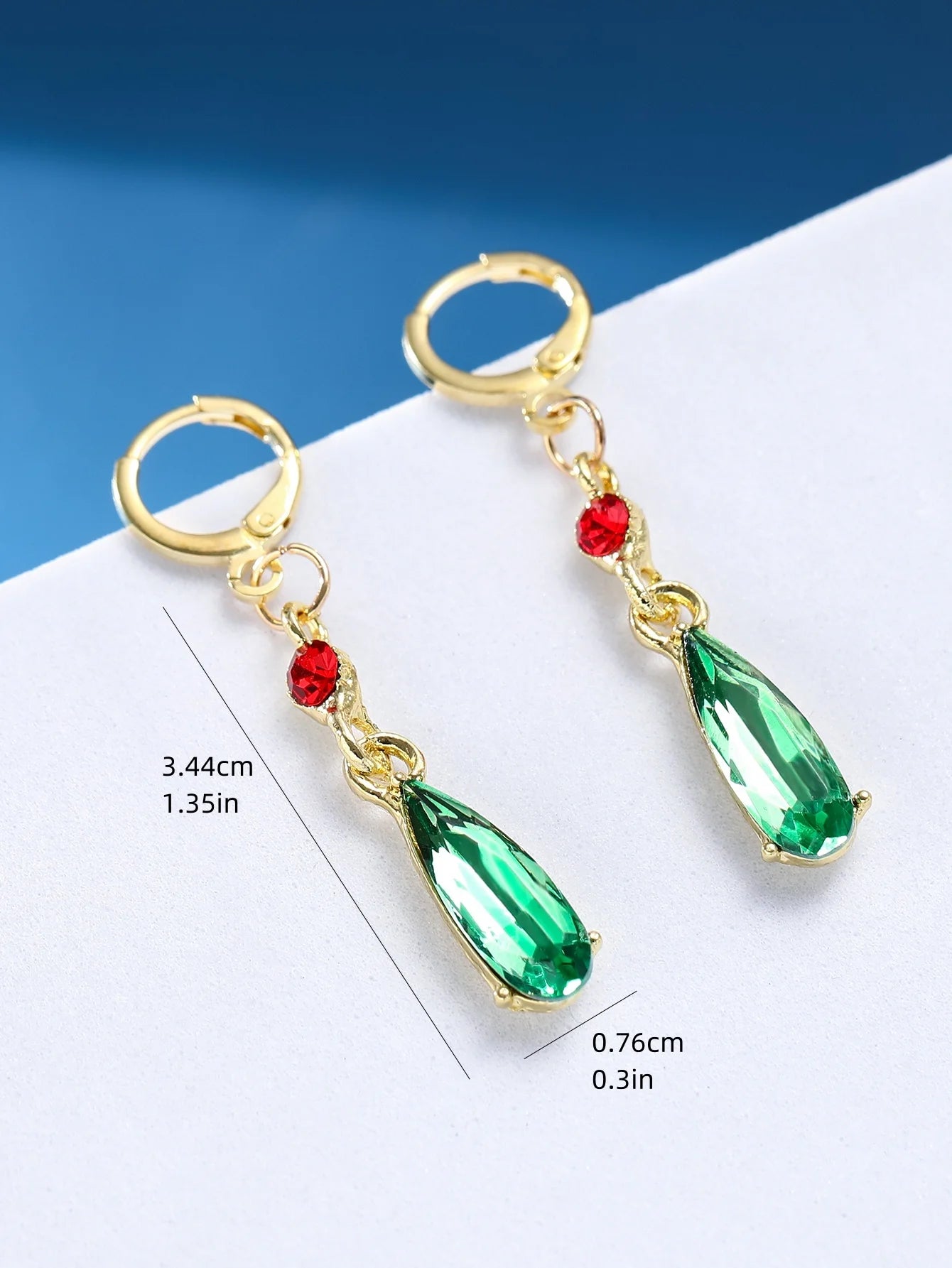   Boucles d'oreilles élégantes à la mode pour femmes, château en mouvement de Hayao Miyazaki, perles rouges, bijoux cadeau de noël