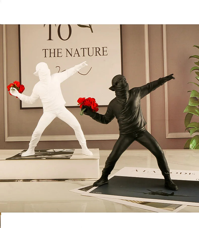 Statues en résine, Sculptures, lanceur de fleurs Banksy, bombardier, accessoires de décoration pour la maison, ornements modernes, Figurine de collection