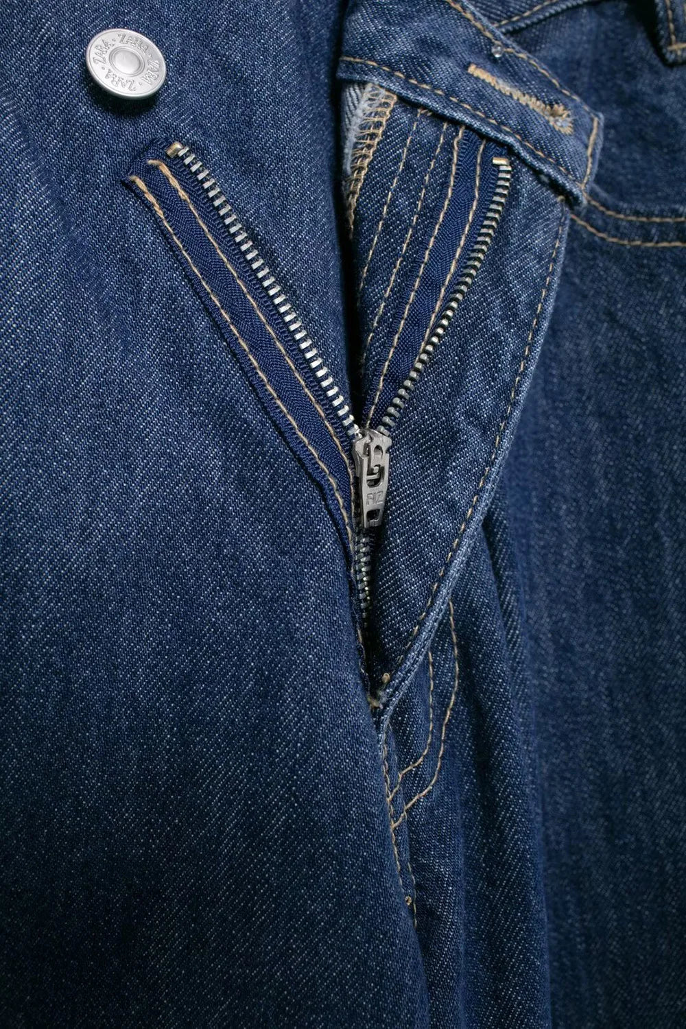 Jeans asymétriques à taille haute et à jambes larges pour femmes nouveaux modèles de base mode polyvalente pantalons droits pantalons