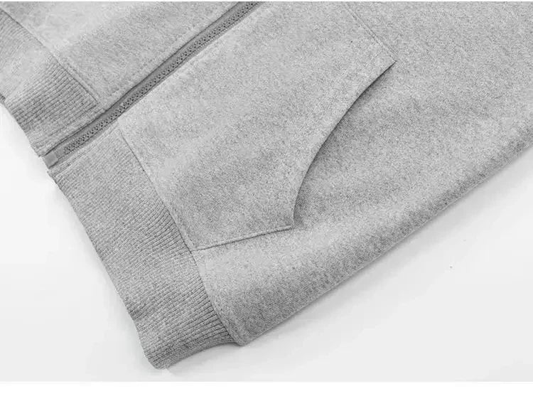 Sporty zip-up hoodies, fashionable casual jackets and warm tops for autumn and winter, suitable for boys and girls aged 3 to 12 years