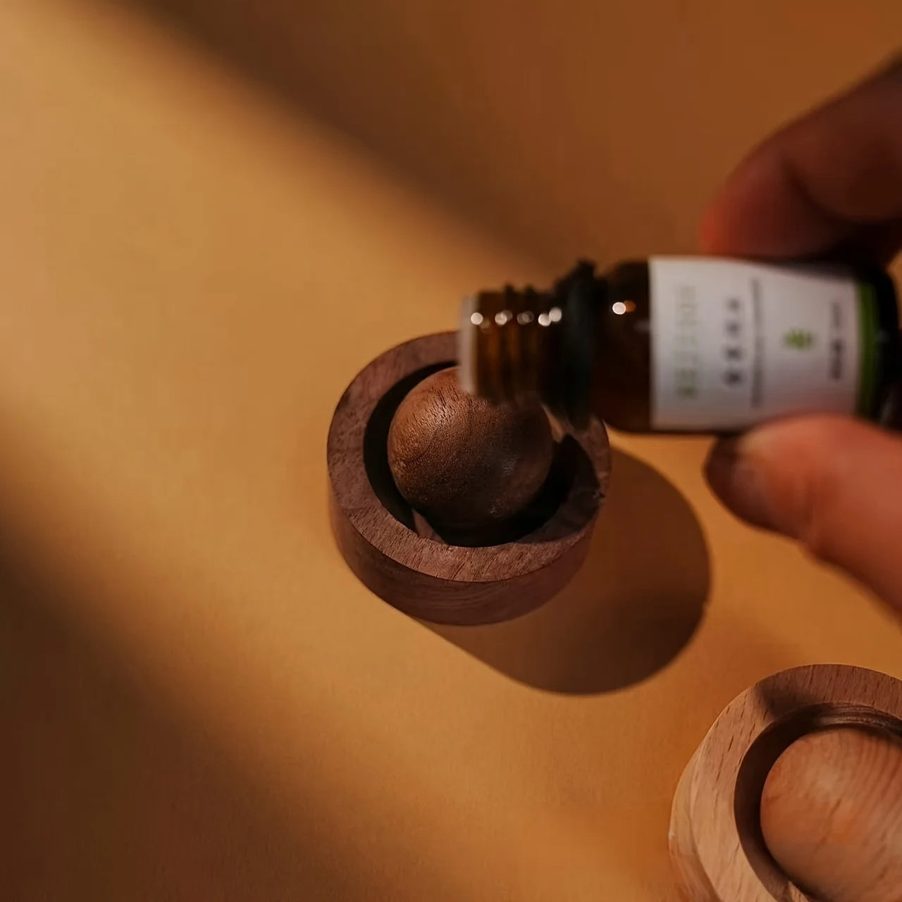 Diffuseur d'huiles essentielles de voiture en bois, ensemble rond d'huiles essentielles d'aromathérapie en bois pour maison, bureau, chambre à coucher, voiture