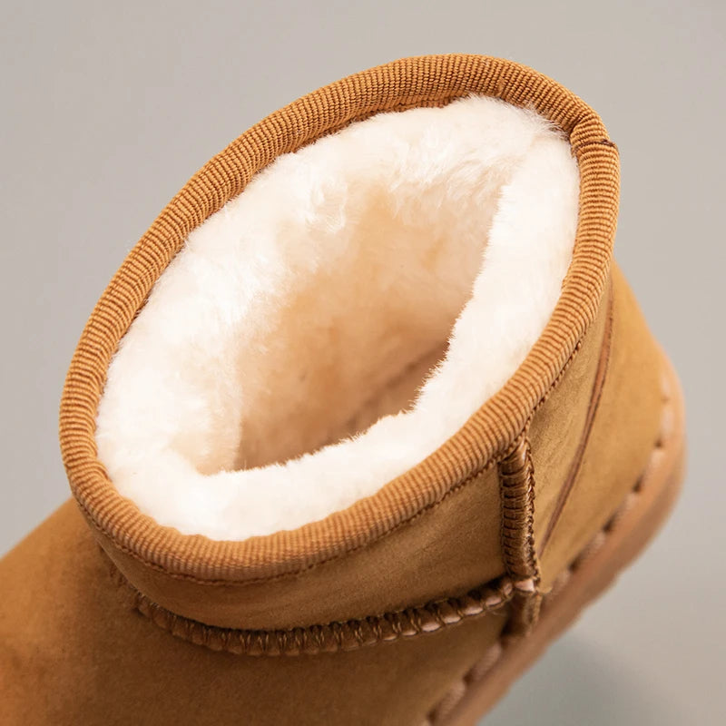 Bottes de neige pour enfants, Style concis, peluche épaisse, bottes courtes d'hiver pour enfants, couleur unie, chaussures classiques unisexes à enfiler pour garçons et filles 23-36