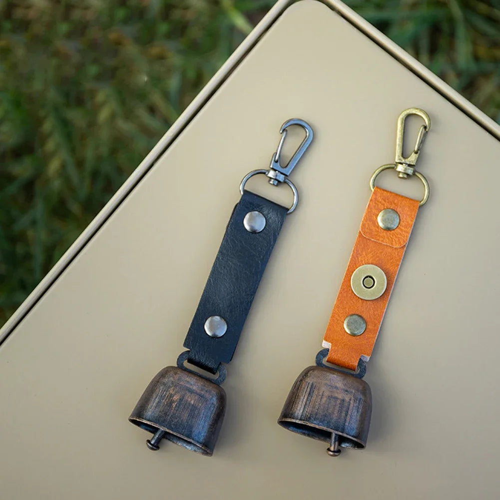 Loud bear bell with emergency whistle set, magnetic bear bell, silent repellent bell, bear bell for bear deterrence, 1-5 pieces