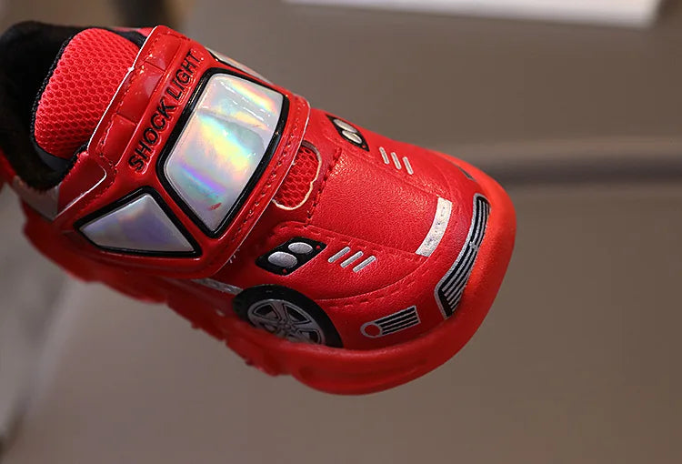 Diseny enfants chaussures décontractées lumière LED voiture Club dessin animé en cuir PU printemps chaussures pour enfants anti-dérapant rouge bleu chaussures taille 21-30