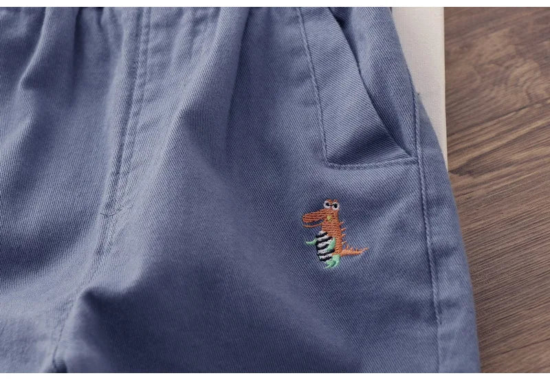 Boys' cartoon embroidered jeans, versatile short-legged haren pants, casual trousers, stylish children's trousers, new summer collection
