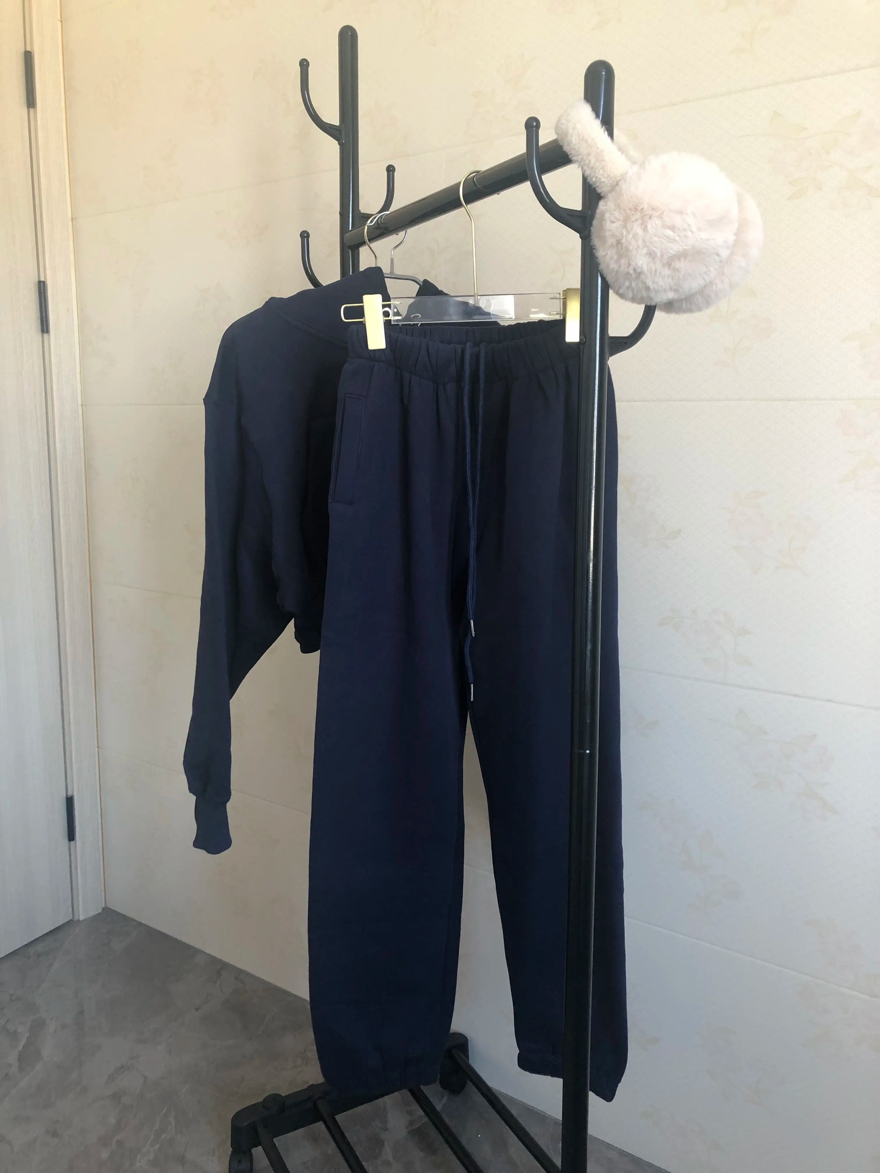 Sweat à capuche Smile avec pantalon de jogging pour femme, ensemble 2 pièces, tenue de sport décontractée, survêtement monochrome, imbibé de sueur, vente en gros, automne et hiver