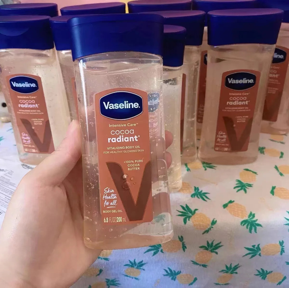 L'huile de soin pour le corps au vaselin illumine le teint améliore la peau terne et sèche nourrit en profondeur et hydrate l'huile de gel pour le corps 200 ml