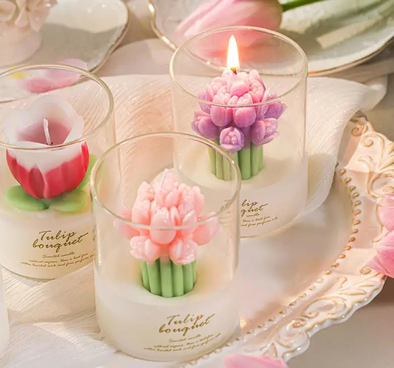 High end aromatherapy candles as gifts for friends, romantic scented candles