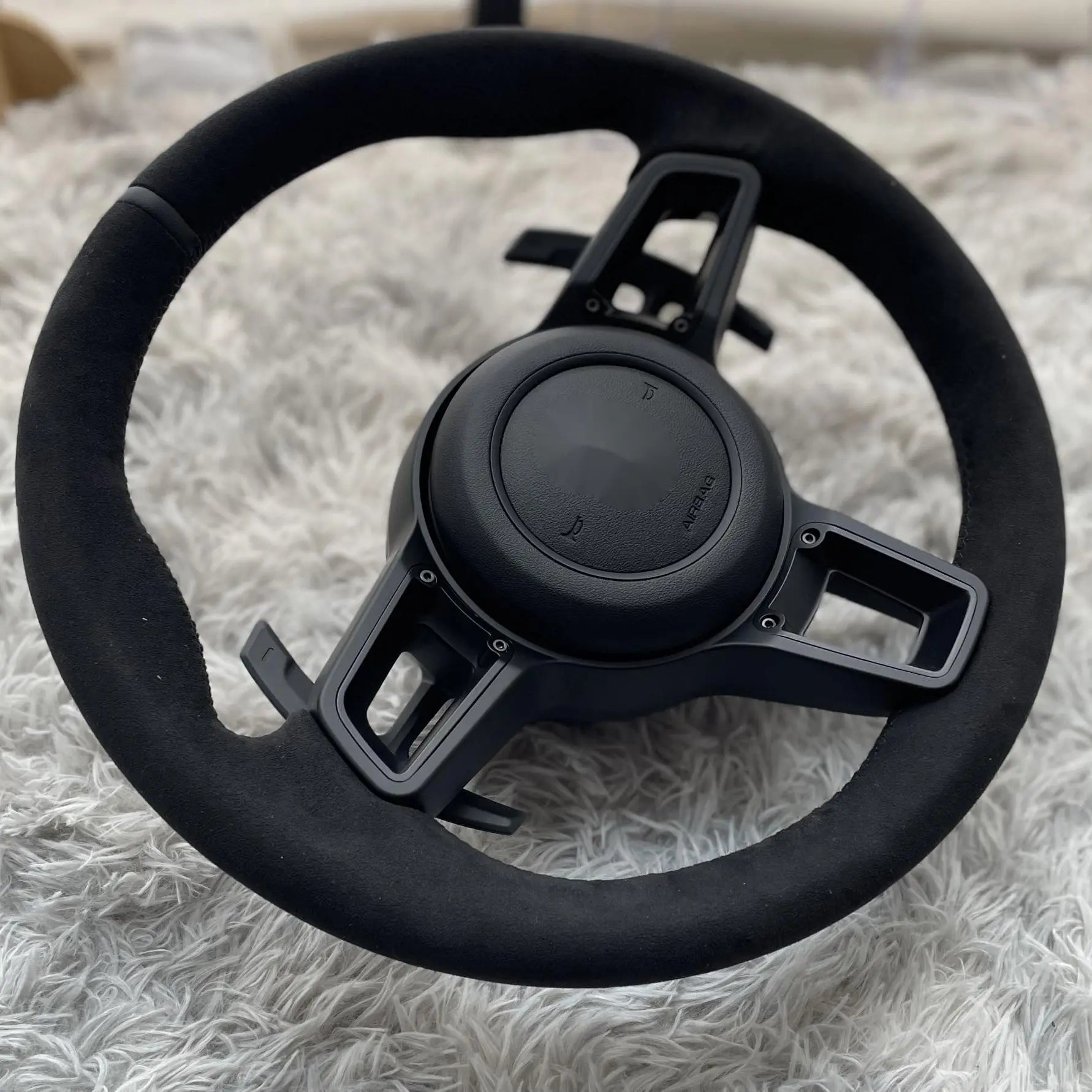 Embroidered steering wheel for Porsche Macan, New Collection, Panamera Taycan 718 Cayman 991 992 911 911.2 Carrera GT2 GT2RS GT3 GT3RS GT3 RS GT4