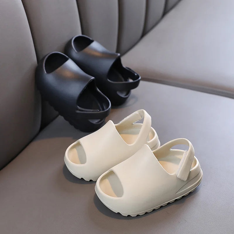 Pantoufles d'été pour enfants, vente en gros, chaussures de plage, commerce extérieur, chaussures trouées pour petits enfants, chaussures pour bébés