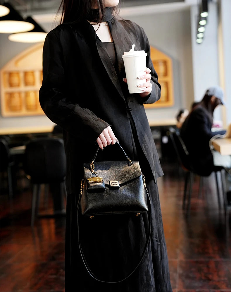 Nouveau sac de luxe léger pour femmes, sac de banlieue à la mode, décontracté et polyvalent, sac à main, bandoulière