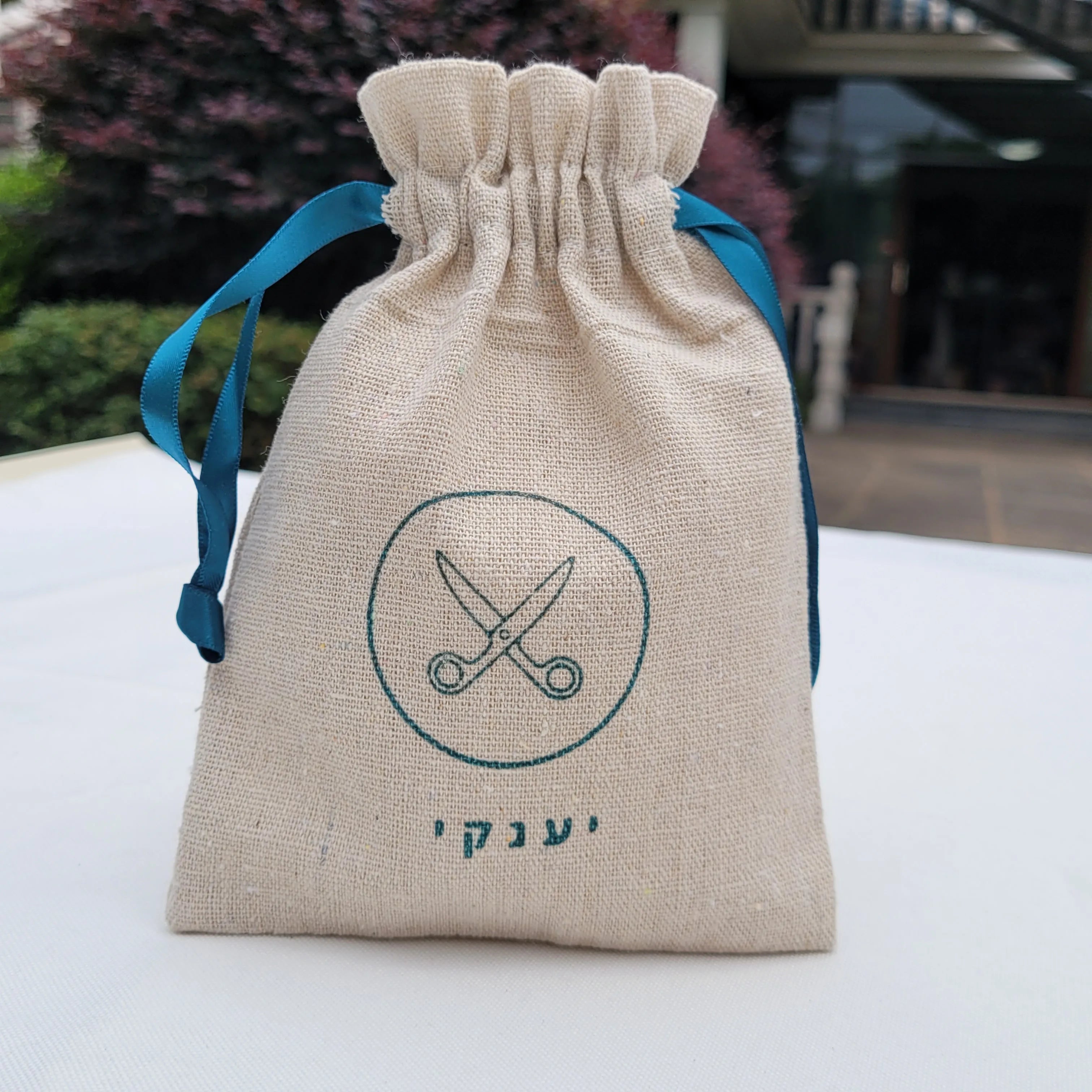 Sacs cadeaux en lin naturel personnalisés écologiques pour anniversaire, réception-cadeau pour bébé, pochette de mariage rustique avec logo, sac anti-poussière en Jute