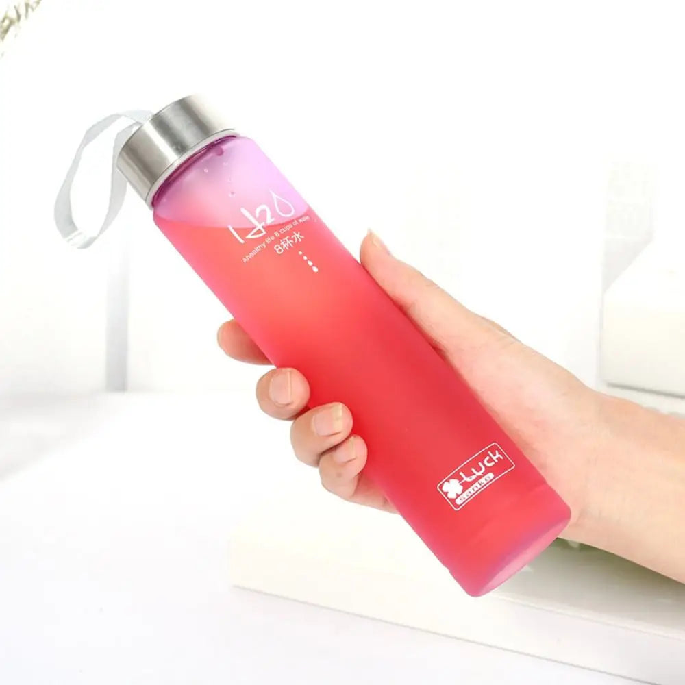Bouteille d'eau conviviale rée en plastique pour filles et garçons, bouilloire de sport portable et étanche, 280ml