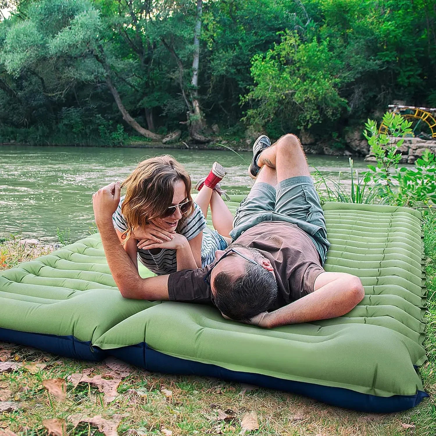 Lit de voyage pour 2 personnes en plein air, tapis d'air Double coussin de couchage pour Camping, tapis auto-gonflant, matelas de couchage avec oreiller pour la randonnée