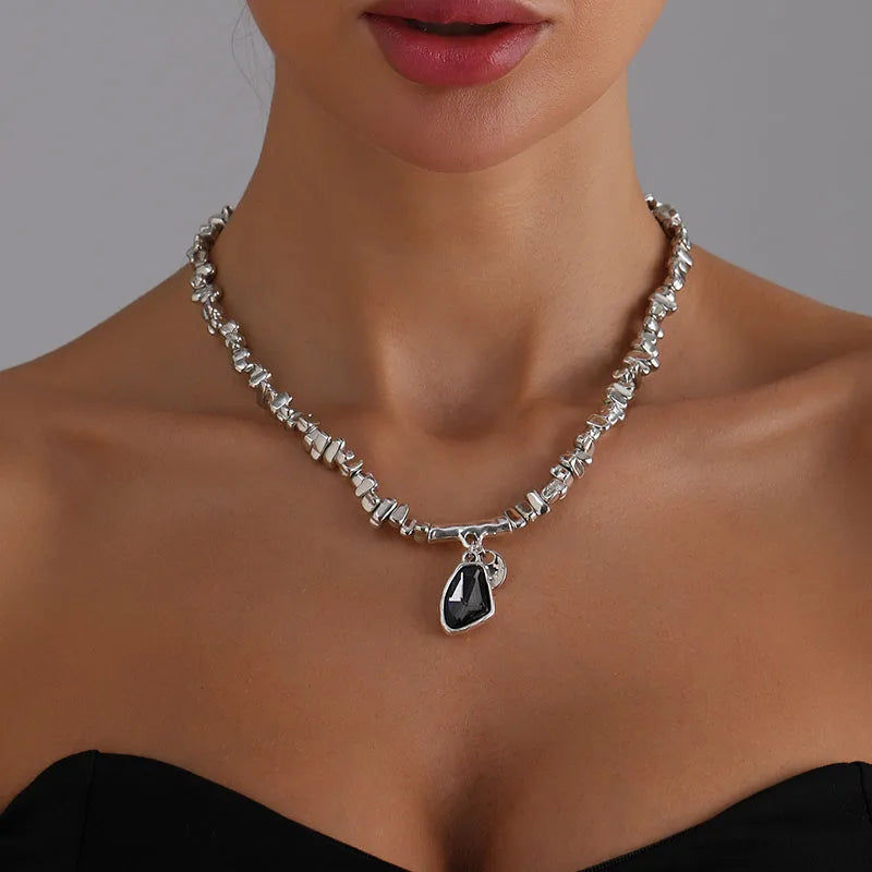 Collier pendentif à facettes pour femmes, bijoux en métal scintillant, accessoires créatifs élégants, cadeau