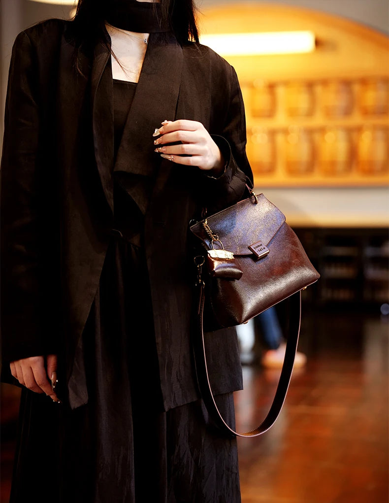 Nouveau sac de luxe léger pour femmes, sac de banlieue à la mode, décontracté et polyvalent, sac à main, bandoulière
