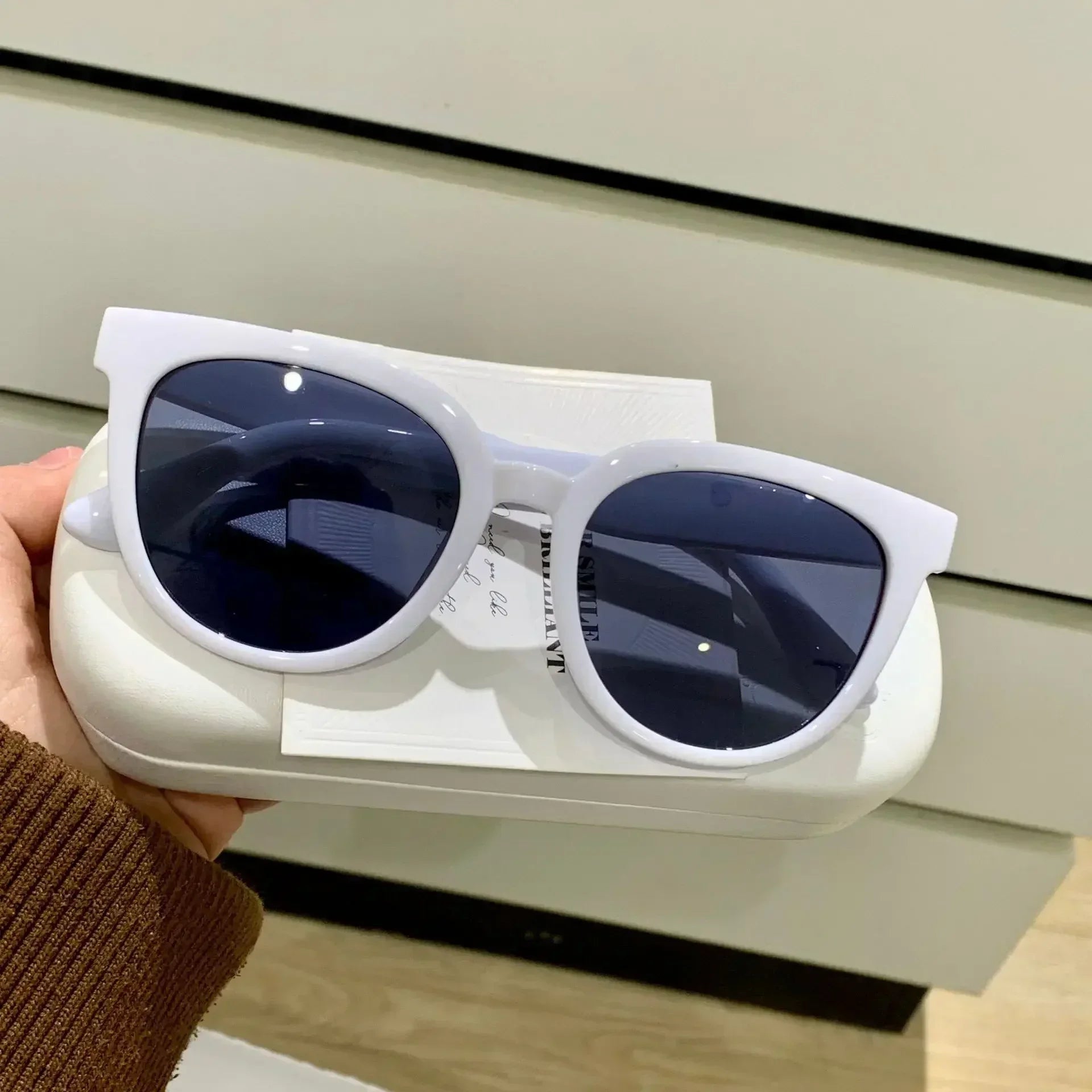 Lunettes de soleil coréennes personnalisées haut de gamme pour femmes, lunettes de soleil de luxe à monture ronde pour voyage, Protection solaire d'extérieur, lunettes de Protection UV