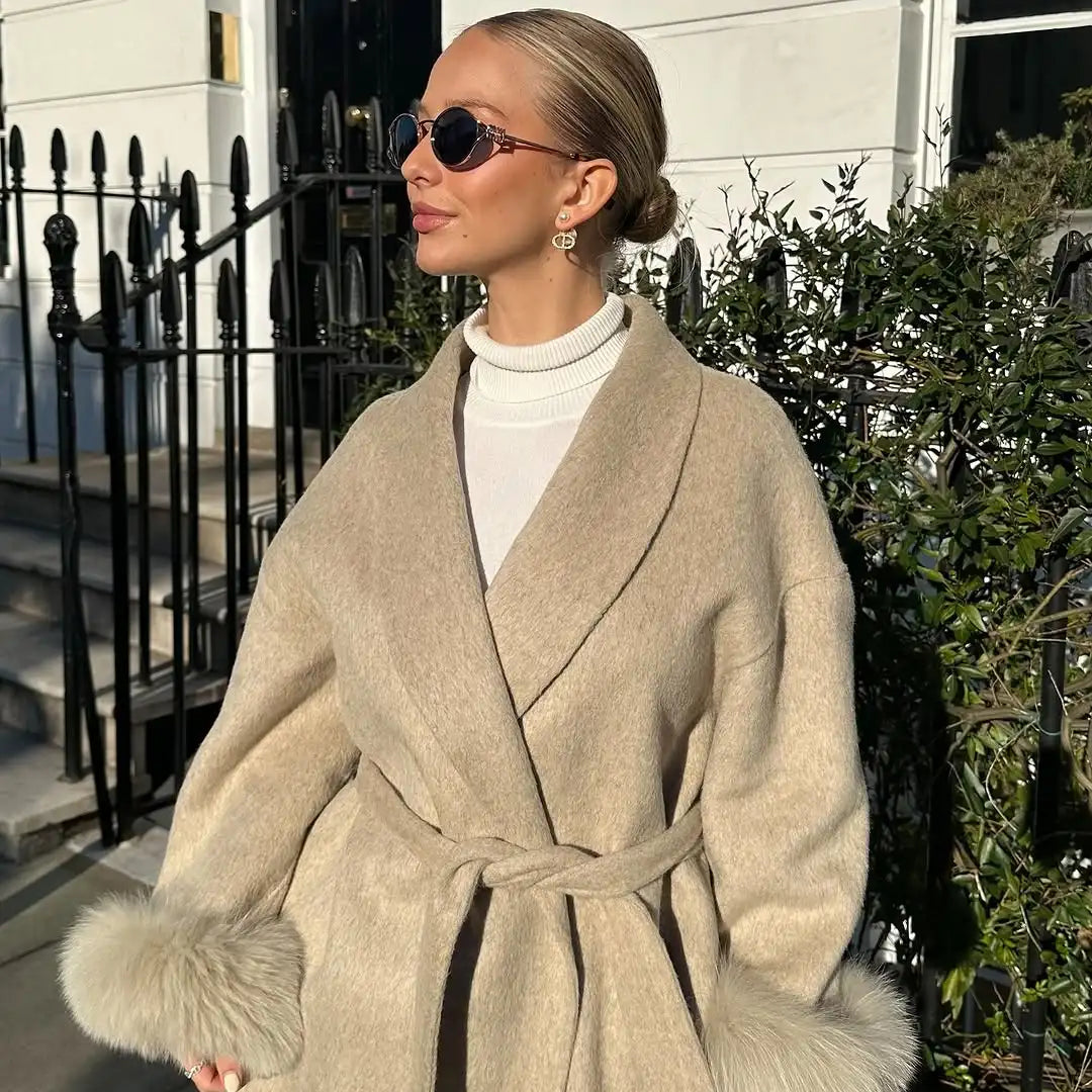 Women's wool coat, solid fur patchwork, fashionable, long sleeves, V-neck, lace-up, loose-fitting long overcoat, autumn, office, ladies' outerwear