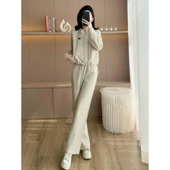 Fashionable slimming hooded set for women, two-piece Korean style set, trendy, youthful look, casual outfit, new autumn/winter collection