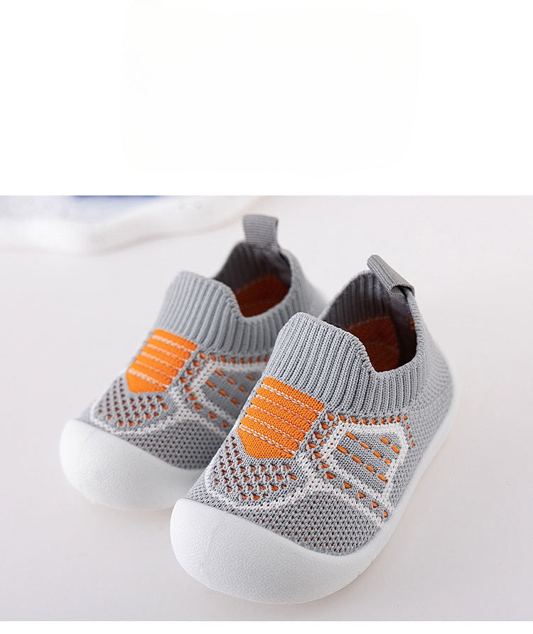 Nouvelles chaussures pour enfants en bas âge frappé printemps et automne décontracté polyvalent bébé chaussures semelle souple coup
