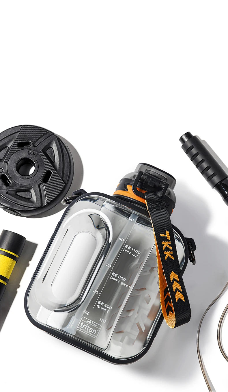 TKK 1/1.6/2L bouteille d'eau de sport TRITAN grande capacité tasse créative résistant à la chaleur en plein air adulte voyage bouilloire salle de sport Fitness cruches