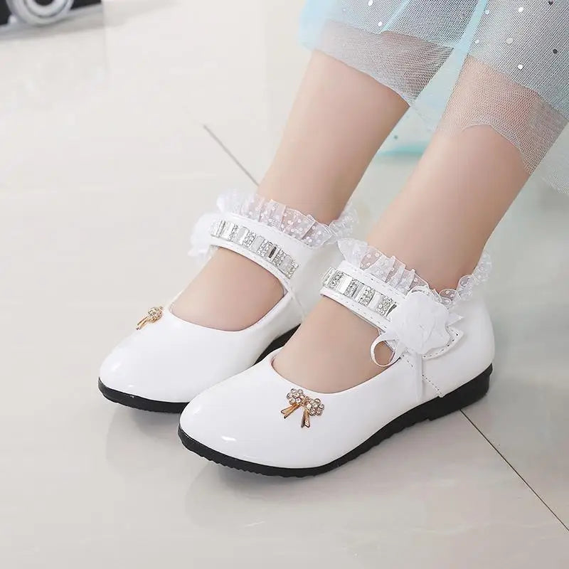 Chaussures en cuir pour filles, chaussures de princesse simples pour enfants, grandes chaussures de performance noires pour étudiants, chaussures en cuir pour bébés, nouvelle collection 2024