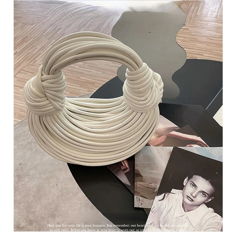 Sacs à main pour femmes 2025 nouveau en or marque de luxe de créateur sacs à nouilles tissés à la main corde nouée tiré Hobo argent pochette de soirée