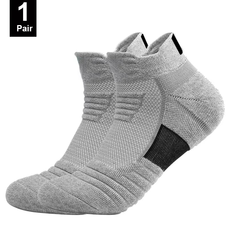 1/3 pairs of men's non-slip football socks, cotton socks, short and long tube, breathable and deodorizing sports socks, sizes 39-45