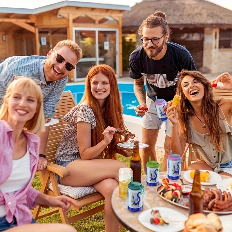 Couvercle de canette de boisson gazeuse réutilisable. Le couvercle de canette de boisson gazeuse peut être utilisé pour les boissons, les jus et les boissons gazeuses et livrés avec une paille