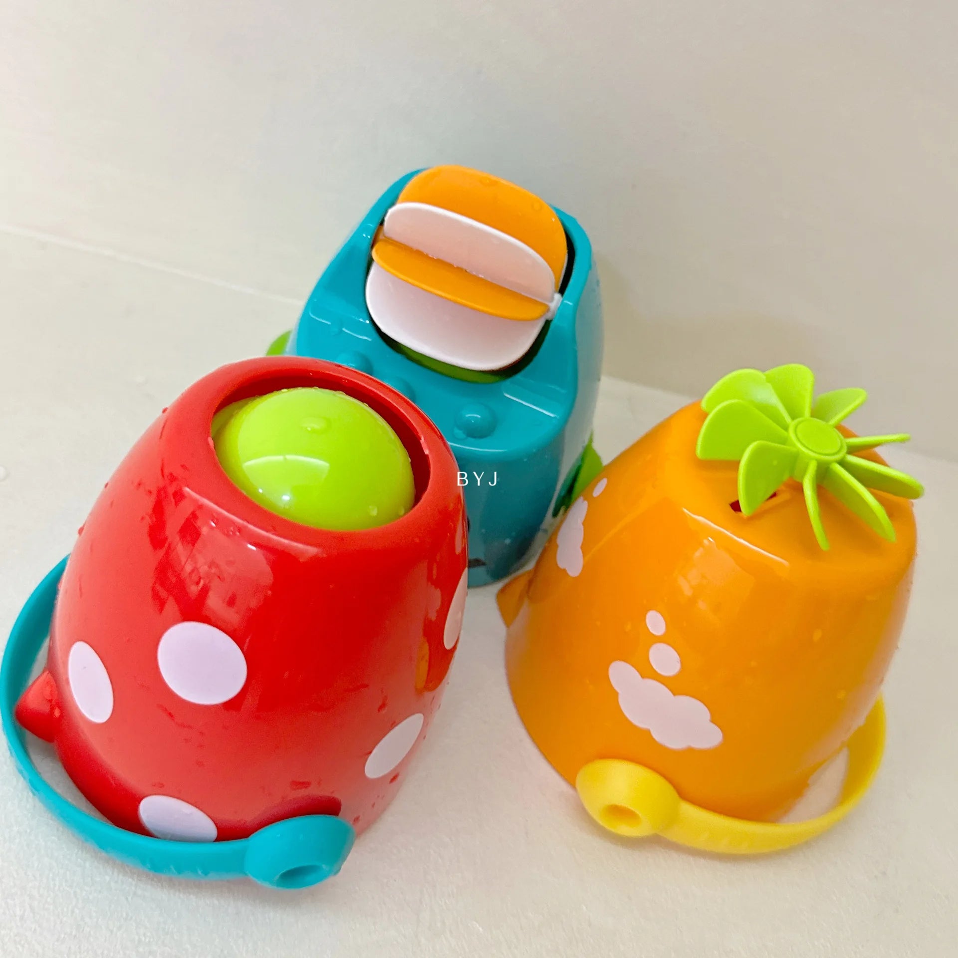 Jouets de bain de douche de bébé, baignoire de bébé, mini jouets de plage étanches E27, jeu de douche d'arrosage, cadeaux de normalisation de l'eau pour les tout-petits