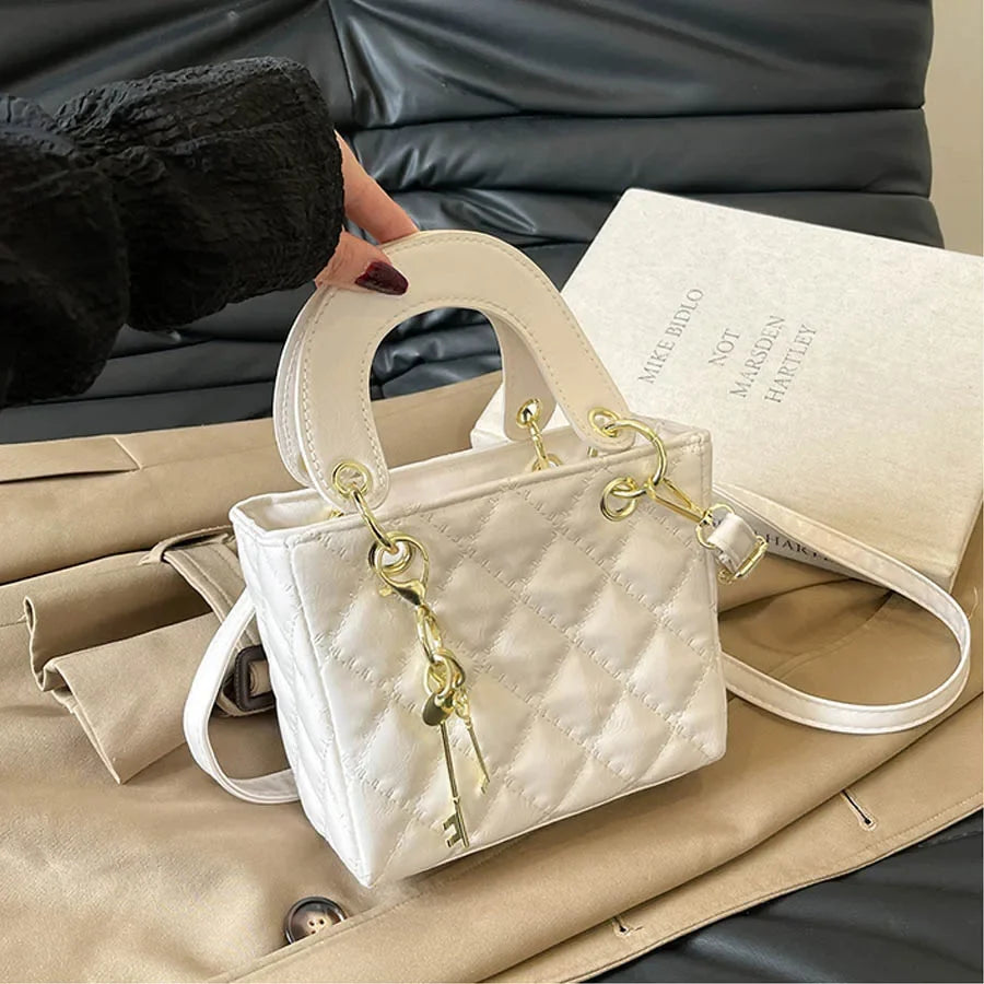 Fashionable and versatile women's shoulder/handbag with a simple diamond grid design and a high-quality PU leather square bag 