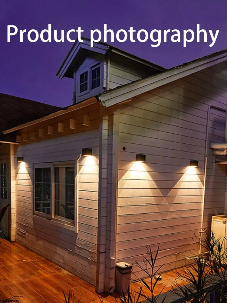 Applique Murale Solaire à LED avec Capteur de Soleil, Imperméable Conforme à la Norme IP65, Luminaire Décoratif d'Extérieur, Idéal pour un Jardin, une Cour, un délégations ou une Clôture