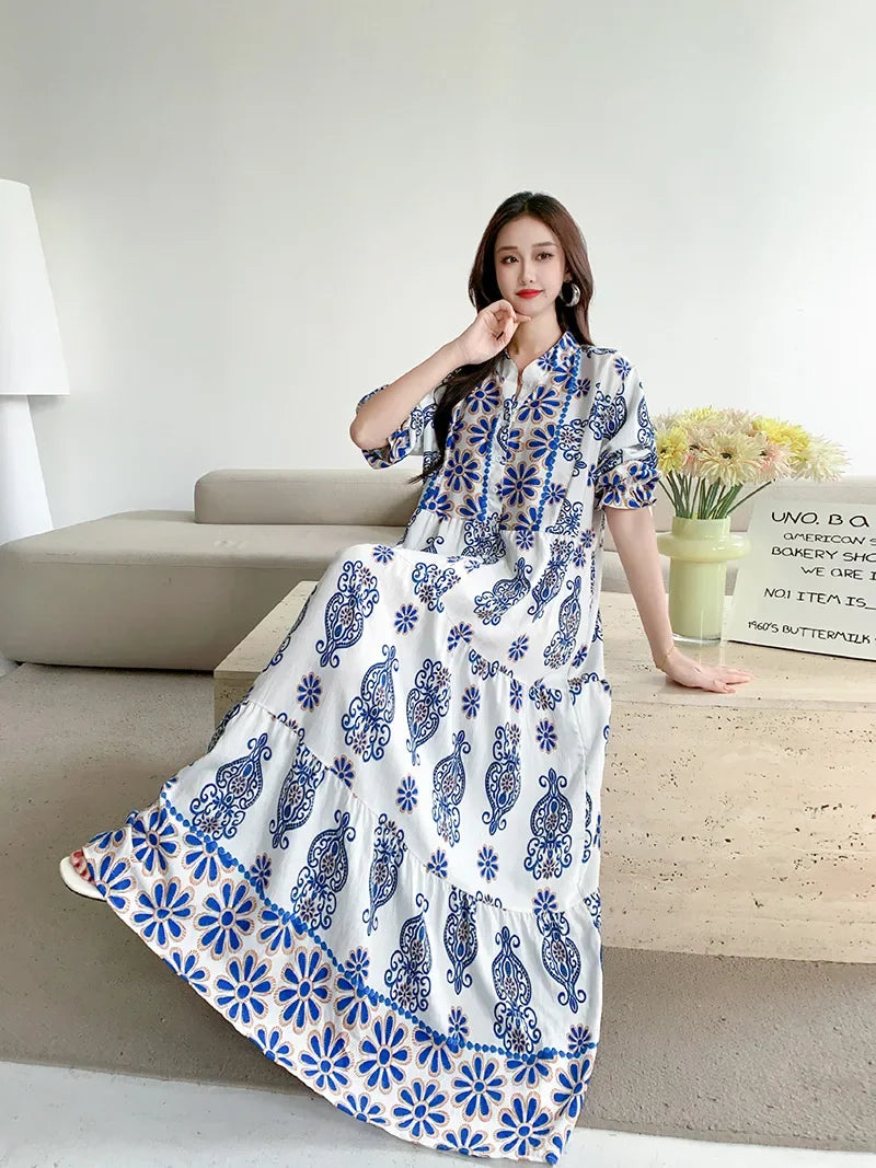 Loose-fitting bohemian cotton dress with floral print, long sleeves, plus size, maternity maxi dress for pregnant women and expectant mothers